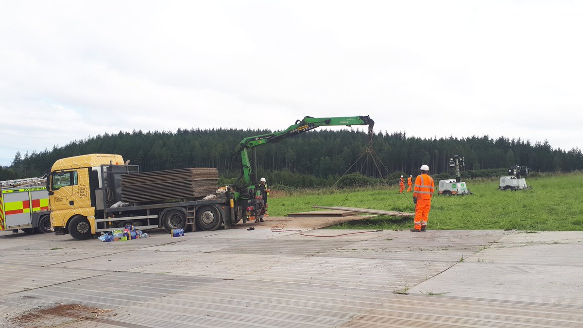 Thanks also to the wider Railway Industry, particularly  @TrackwaySol who have been hard at work building a temporary road to give us better, safer access to the scene.