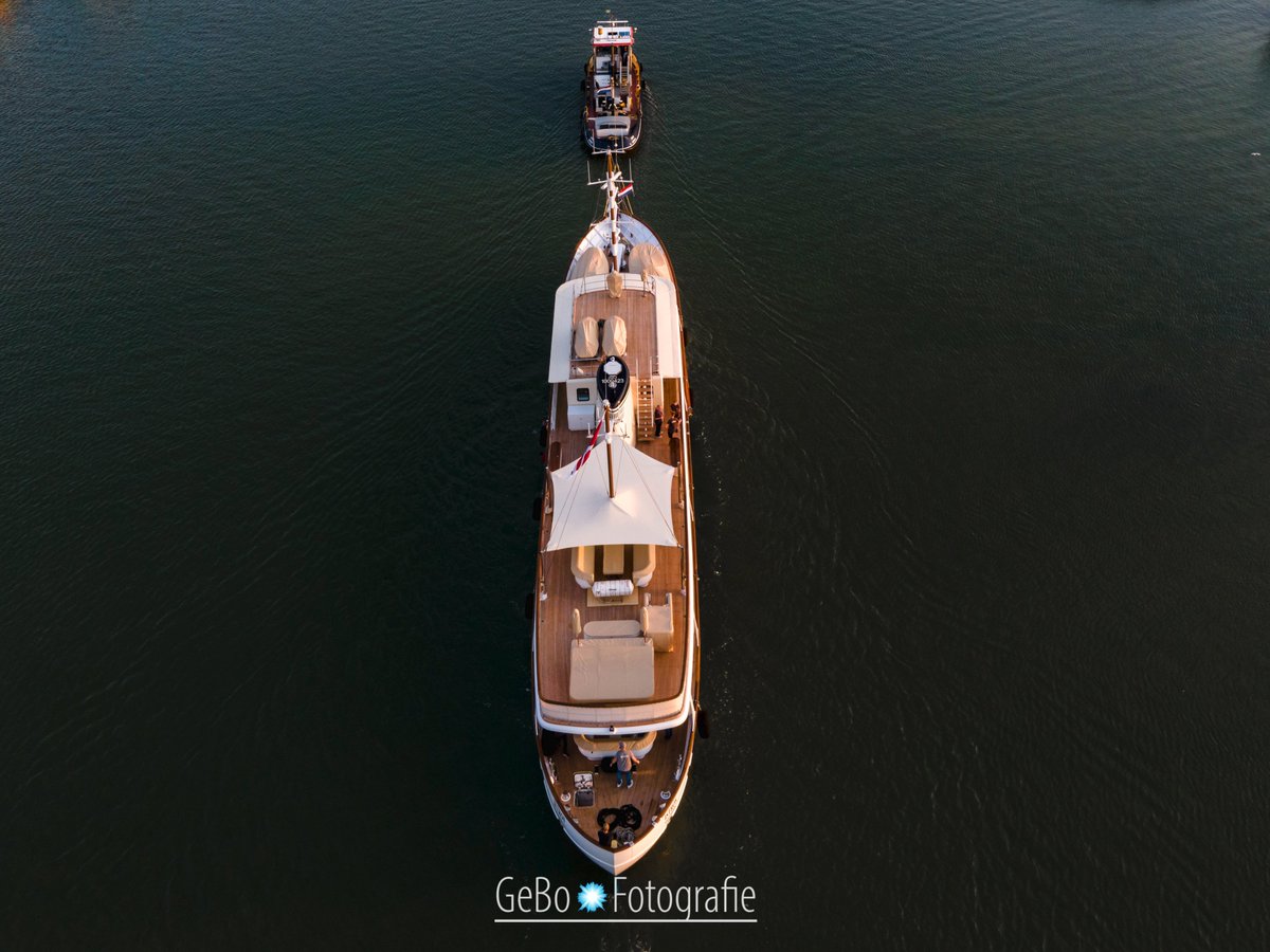 Dutchyachting's tweet photo. G. De Vries Lentsch Jr., also known as the #Amsterdam #Shipyard, delivered #Istros in 1954. The 42.06m #yacht arrived in #Makkum for a #refit and was #relaunched last month. Istros left Makkum for #Harlingen today and was pictured here in #Kornwerderzand. Photos: GeBo Fotografie https://t.co/M8xty81Ntm