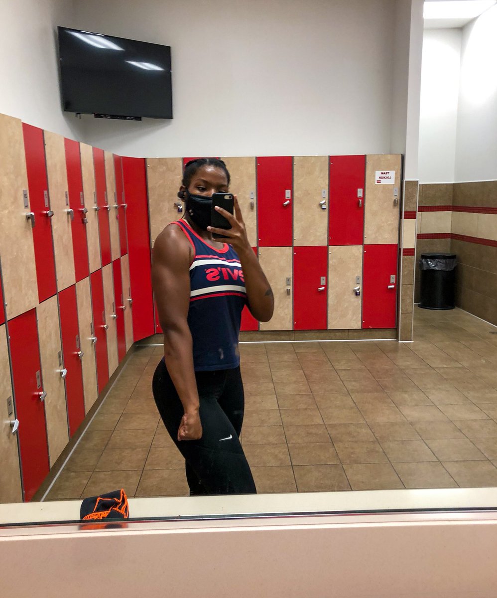 NECVolleyball's tweet photo. FOUR DAYS TILL PRESEASON! Nyah #15 says “WHAT UP NEC OHANA 🤙🏾 🌺 I can’t believe it’s been about 4 months since I’ve been in Henniker!! I’m so excited to see everyone’s beautiful faces 🥰✨ hope everyone is staying fit and powered up💪🏾⚡️ Stay Safe” #Grims #Volleyball #4days https://t.co/YAm5zUdl06