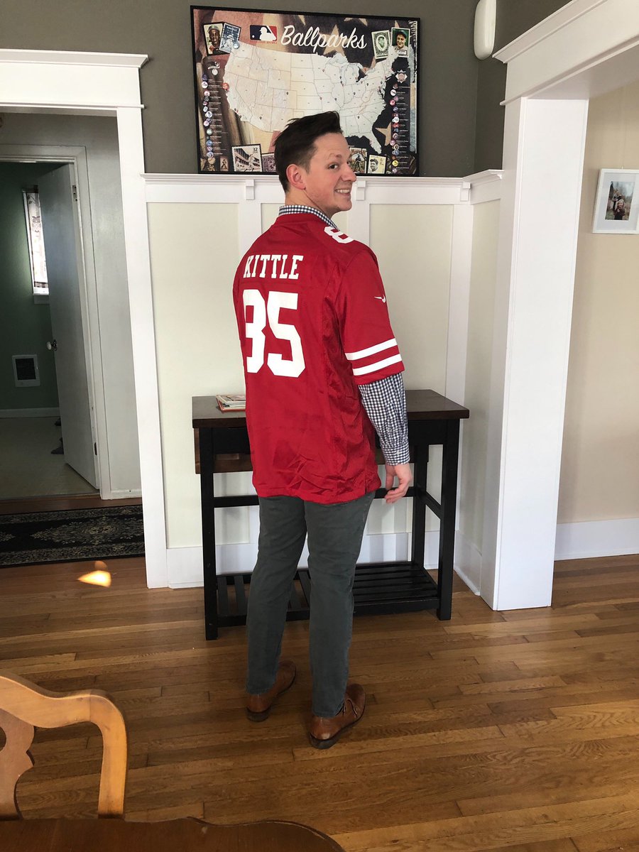 AlexPersing's tweet image. Looks like my Jersey’s safe for 5 years! Hey @gkittle46 since you’re in a signing mood, how bout signing mine??
Congrats my dude, you deserve it!