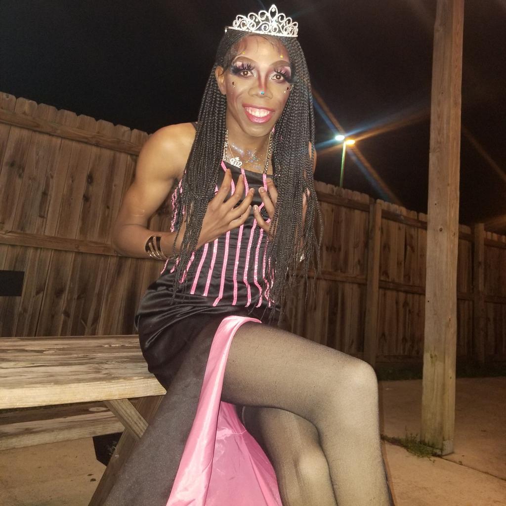 AlieraMonea's tweet photo. He's Luvs. New to Twitter hope you guys are ready for some Monea Entertainment. Follow,Like, Retweet and inbox me for information about up and coming Projects. https://t.co/rk7CSkaZV8 https://t.co/RtYY8vTrEb