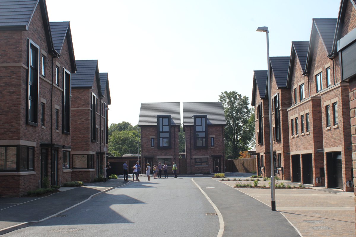 BowkerSadler's tweet photo. Sunny first phase handover today for our scheme for @JigsawHG @SnuggHomes. Expertly delivered by @buildingwithyou. Moving in day tomorrow! We're so impressed how similar it looks to the original visualisations. Excellent work from the whole team. @Sutcliffe_1985 @5avLD @_markhams https://t.co/tFInFgbJkD