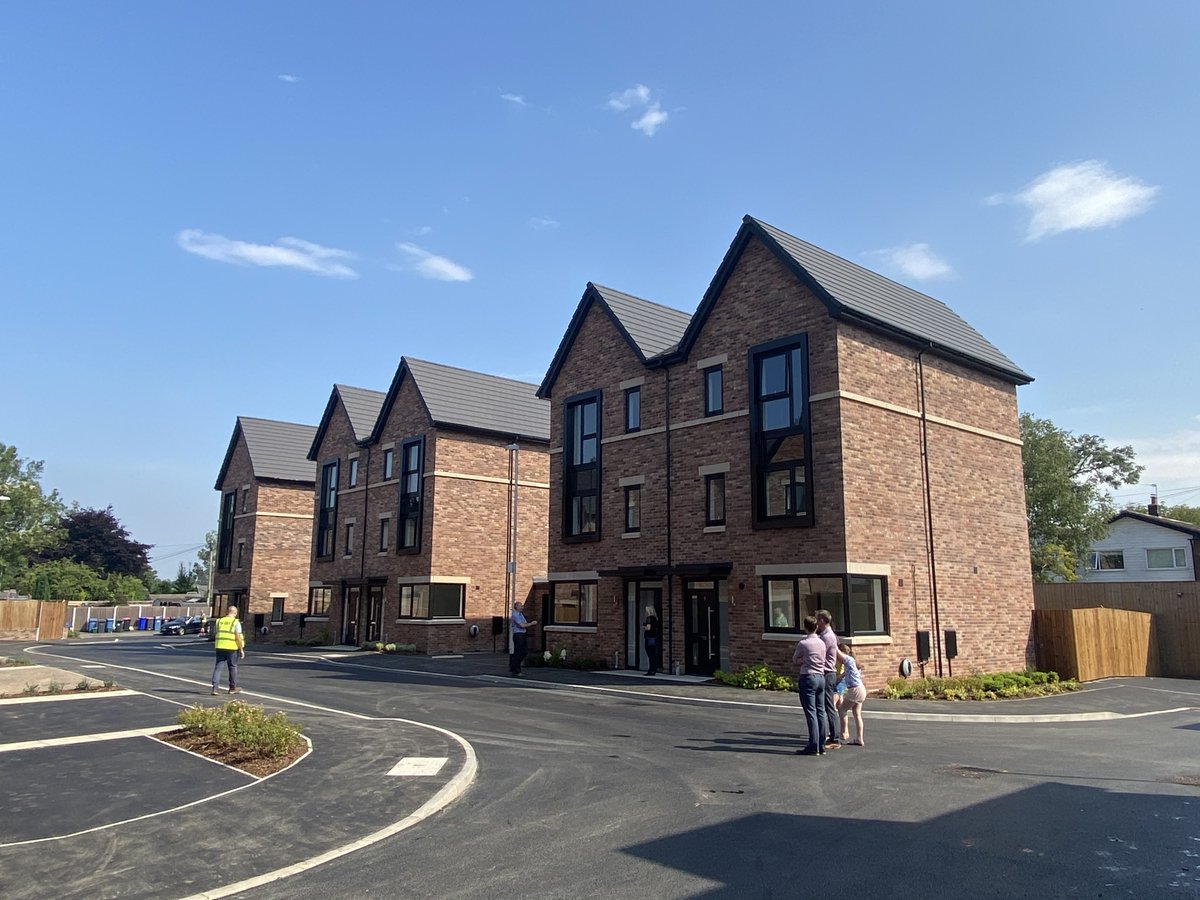 BowkerSadler's tweet photo. Sunny first phase handover today for our scheme for @JigsawHG @SnuggHomes. Expertly delivered by @buildingwithyou. Moving in day tomorrow! We're so impressed how similar it looks to the original visualisations. Excellent work from the whole team. @Sutcliffe_1985 @5avLD @_markhams https://t.co/tFInFgbJkD