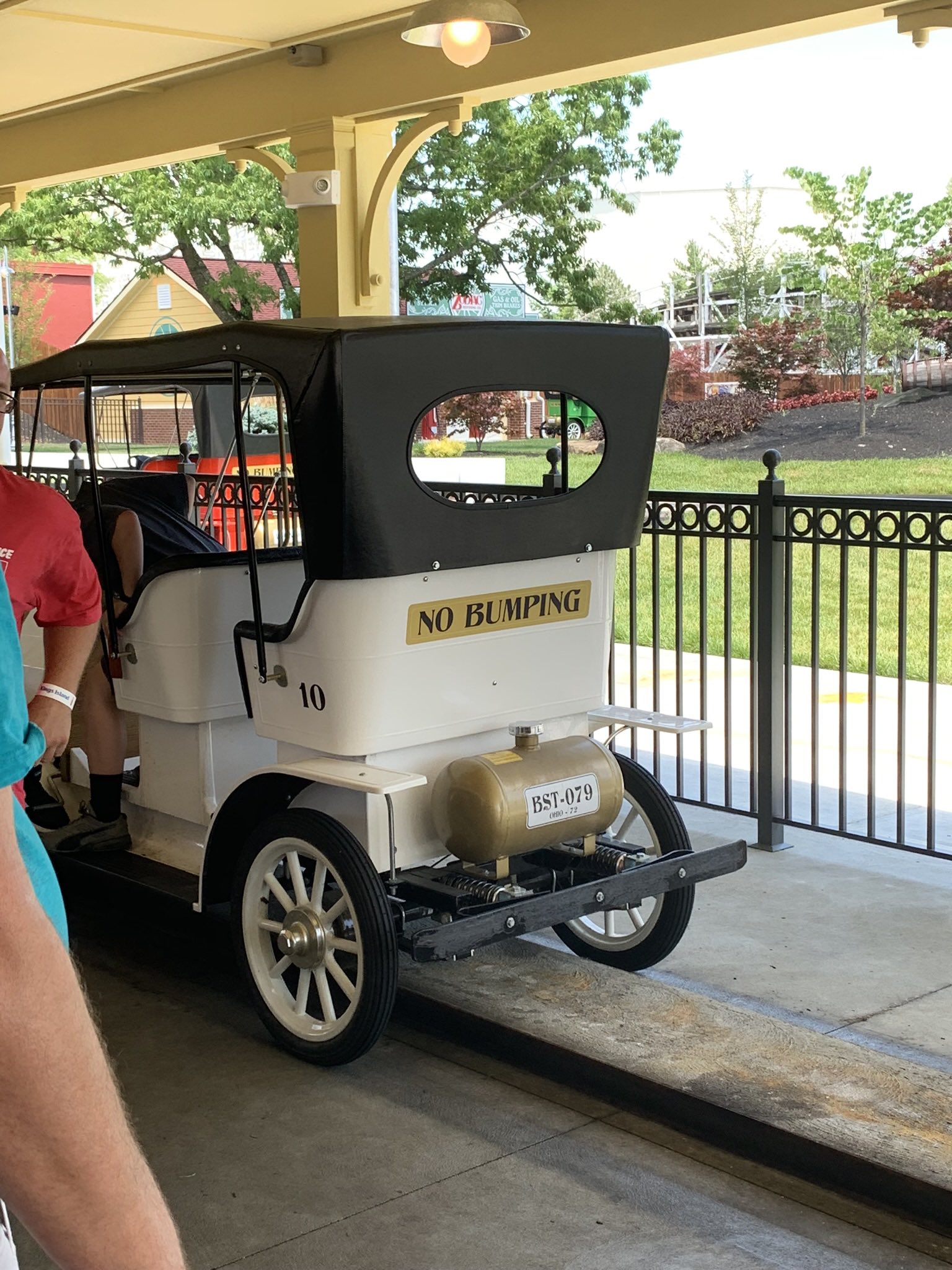 Screamscape on Twitter: "The Return of cars to Carowinds? Actors and