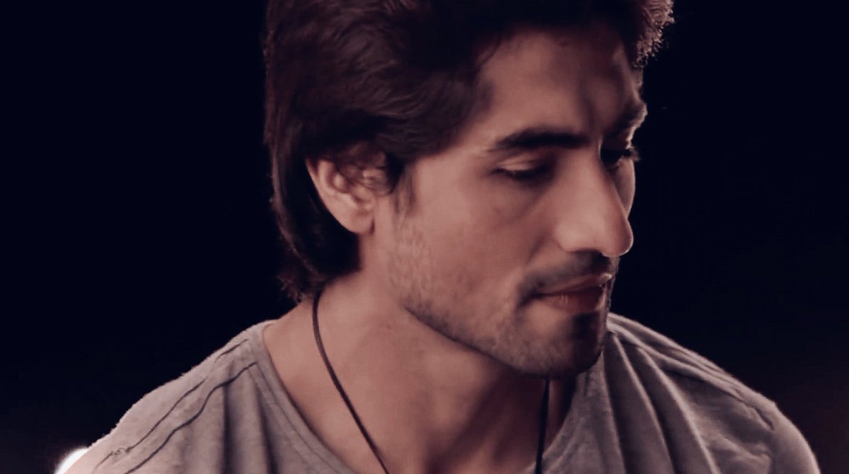 The EXCELLENCE that is Harshad Chopda’s side profile Apollo is that you #HarshadChopda