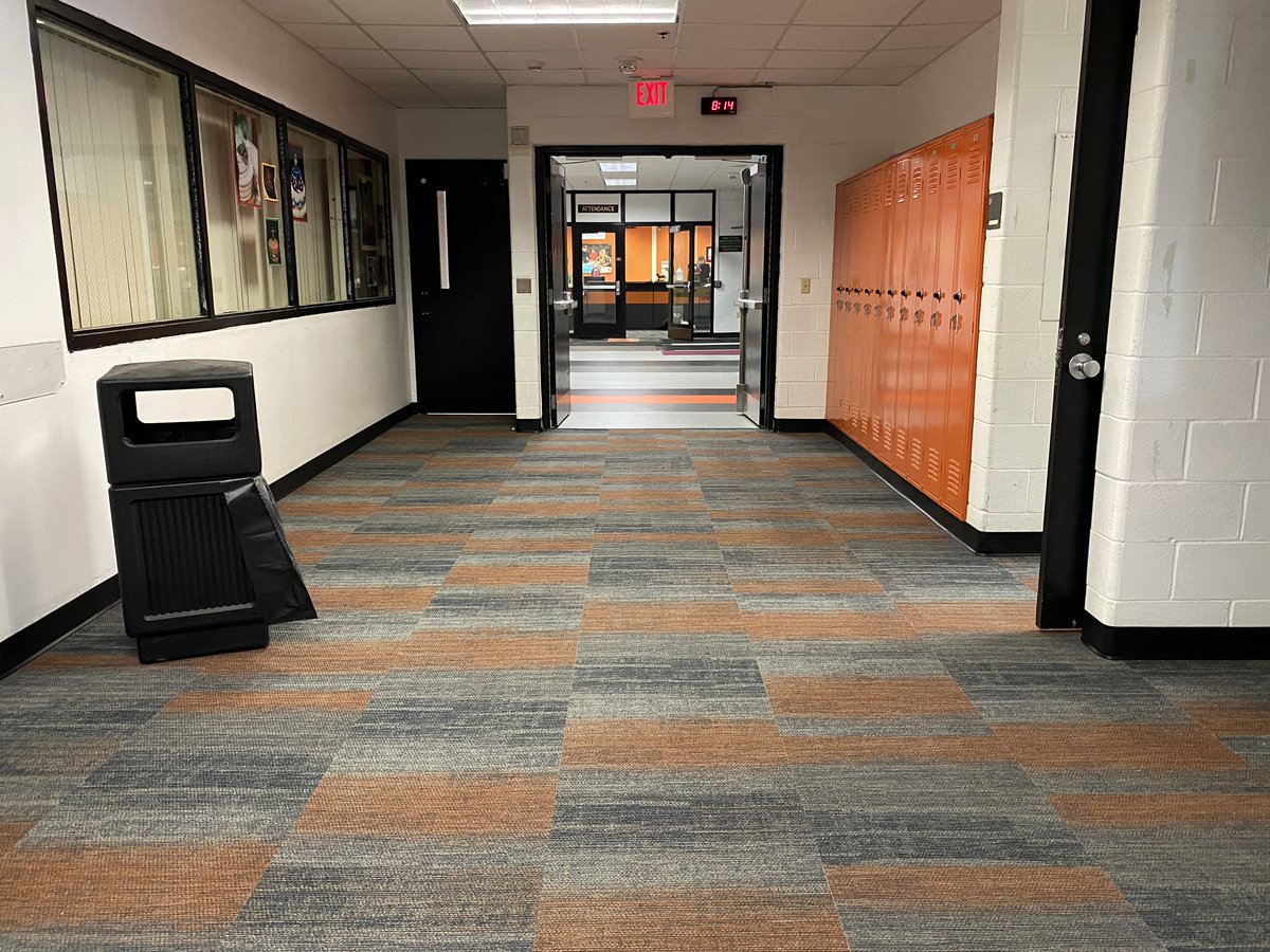 T2Designs's tweet image. Updated #behindthescenes photos of Brighton Area Schools flooring mock ups 🧡

#t2designs #commercialinteriordesign