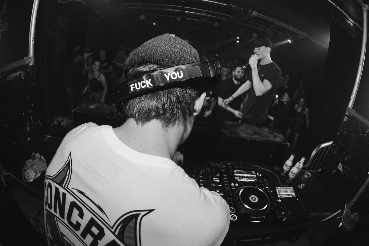 yushyontherun's tweet photo. RAVE TO THE GRAVE
stygian playing at @ClwbIforBach 

Copies available via the link below:
https://t.co/T1aUeyMetE https://t.co/QV6Y0Vwfh8