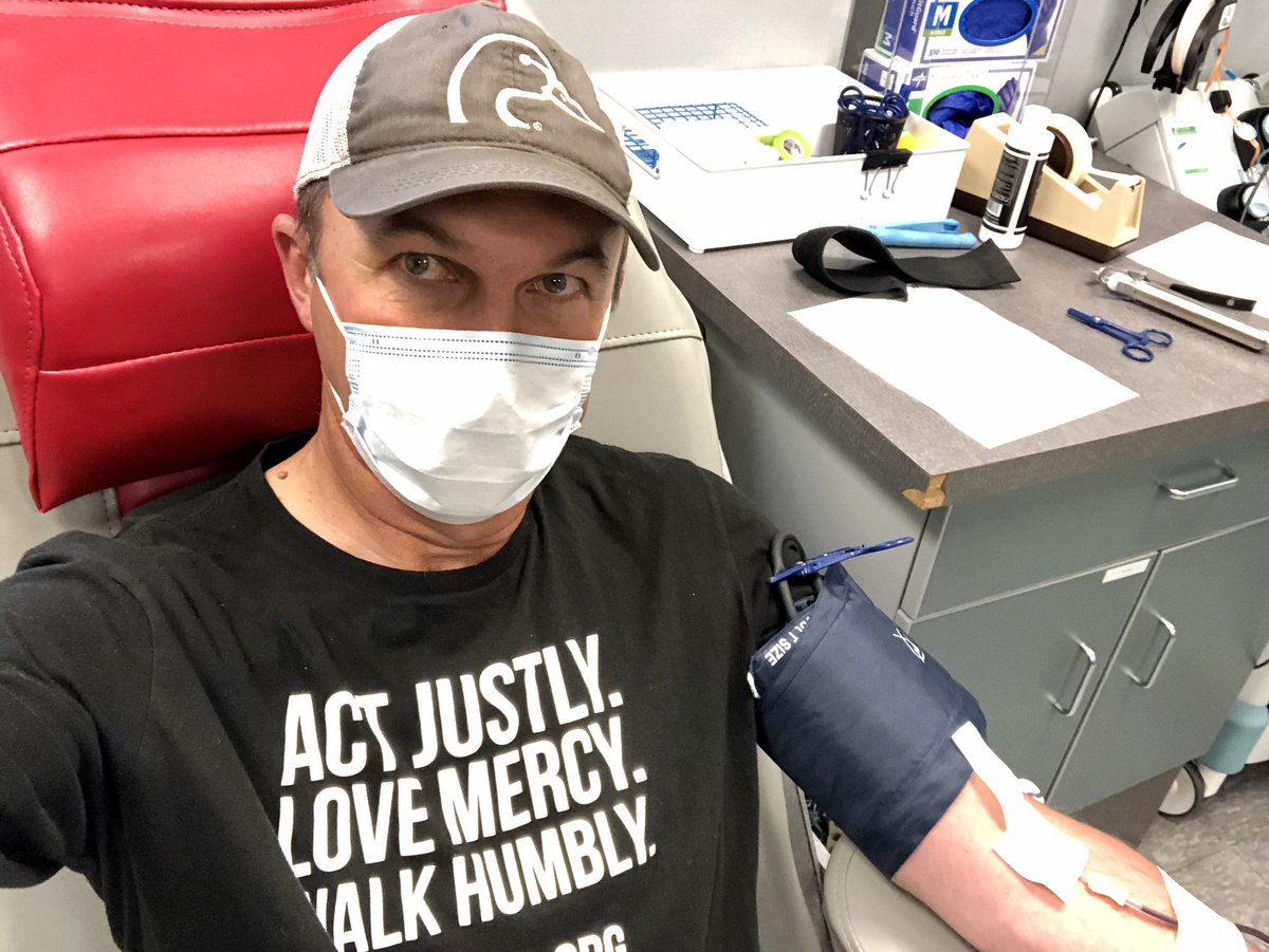 mycowboylogic's tweet photo. Repping with @DucksUnlimited cap &amp; @LSSND shirt as I donate blood 🩸 today. Also #MaskUpND , exercising that side of my brain 🧠 that says “think about others” https://t.co/LDPHqp12mG