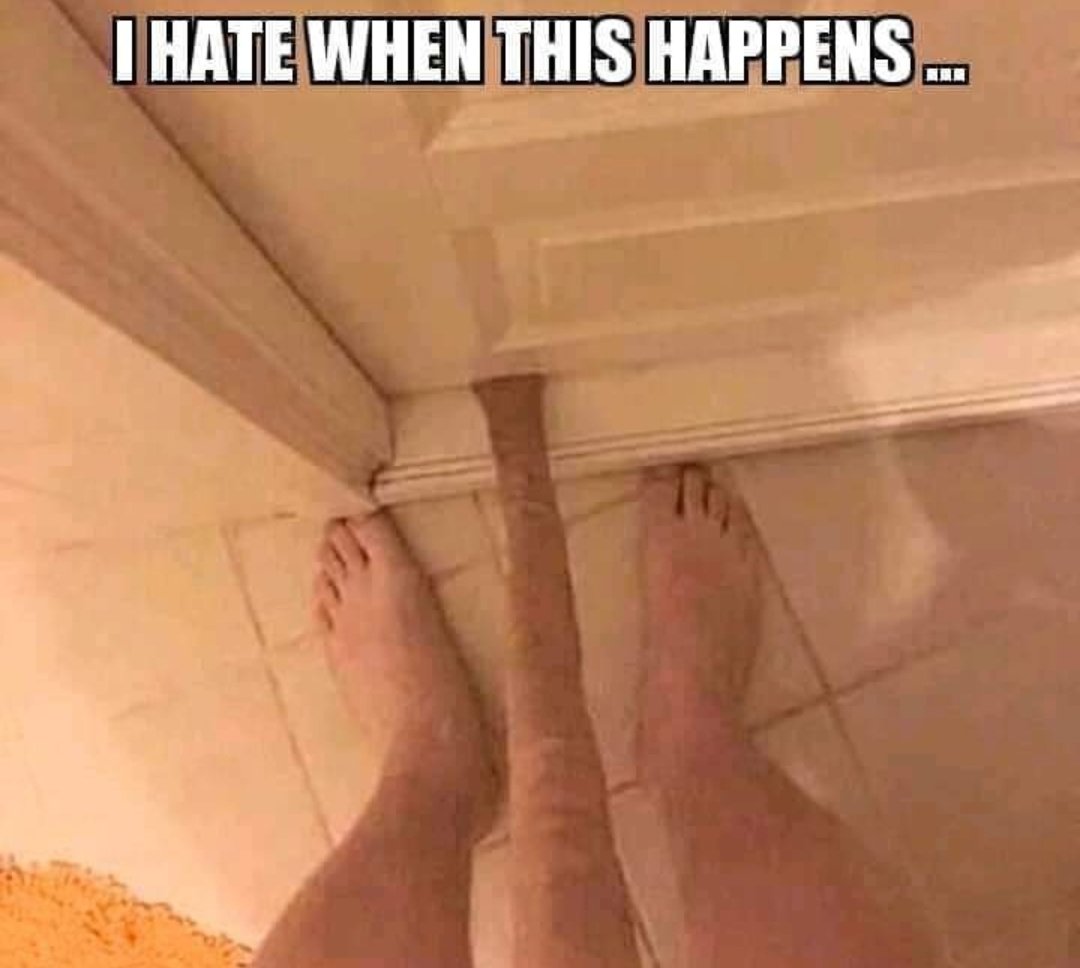 jenniferH0T's tweet photo. 🙄Some #boys in my #cam4 room  talking about "wanna see my  #hugeee penis "
And this is what i think about 🙄🤣🤣🤣😎 #blablabla #anaconda 🐍🐛 https://t.co/I3kfcrTk5n