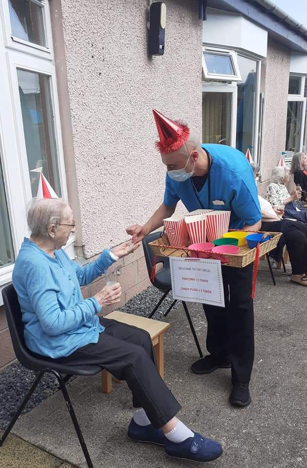 AdventureCircusPerth tweet media