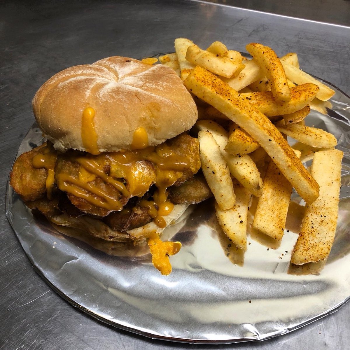 BonezBrothers's tweet photo. Today’s Special - Big Hoss: Bulky Roll w/ shredded pork, chicken, brisket and boneless rib meat between two layers of fried pickles topped w/shredded cheddar w/fries.
We are open for take-out or delivery through #Grubhub
To call ahead: 239-218-8614
657 Southern Artery in Quincy https://t.co/rnNWmZ6d09