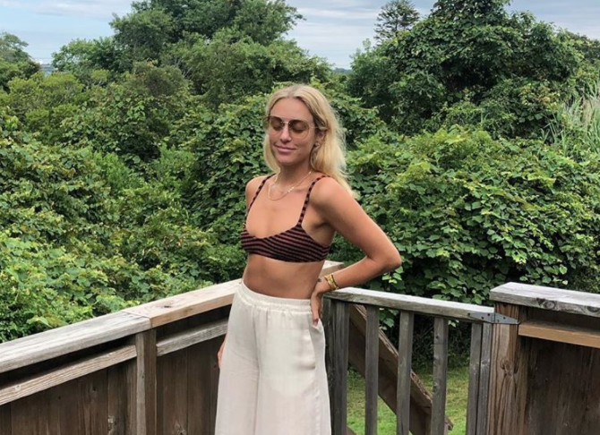 AliseCollective's tweet photo. "Dria Murphy Shares How To Ride Out The Summer Heat In Style" @driamurphy x @HamptonsMag 
https://t.co/kaW6LEhHw3 https://t.co/aJDZTTqSzS