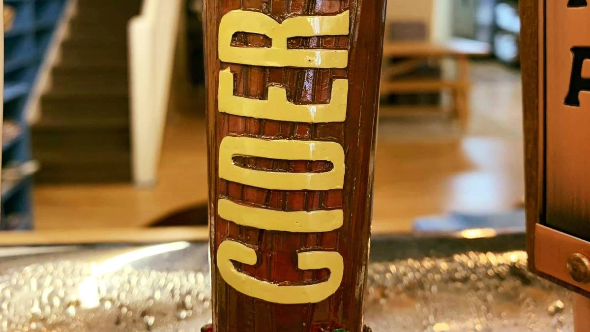 lmcstatesville's tweet photo. New On Tap, Ciderboys peach cider.๐บ๐บ
Chicken salad with cranberries and pecans: on a croissant bagel or simply by itself.๐
#peachcider #cider #ciderlover #chickensalad #localcoffeehouse #localbussiness #lmcstatesville #statesvillebeer https://t.co/6bUopiN29I