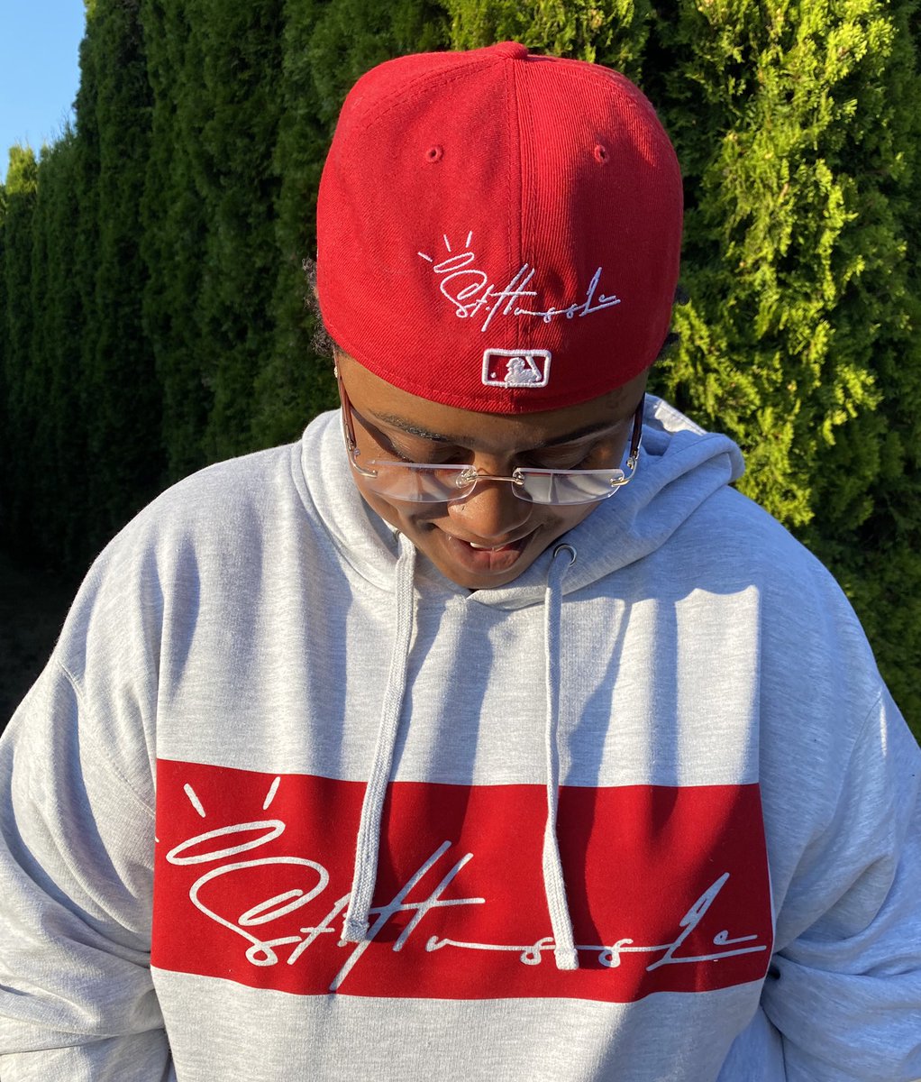 StHussle's tweet photo. “Roses” HOODIE
AVAILABLE 8/23! ONLY AT THE BITE OF BLACK BUSINESS EVENT !
DROP SOME 🌹🌹🌹🌹IF YOU’RE READY!
FOLLOW STHUSSLECOLLECTION ON INSTAGRAM!
#SthussleCollection https://t.co/pZCwr9ihgO