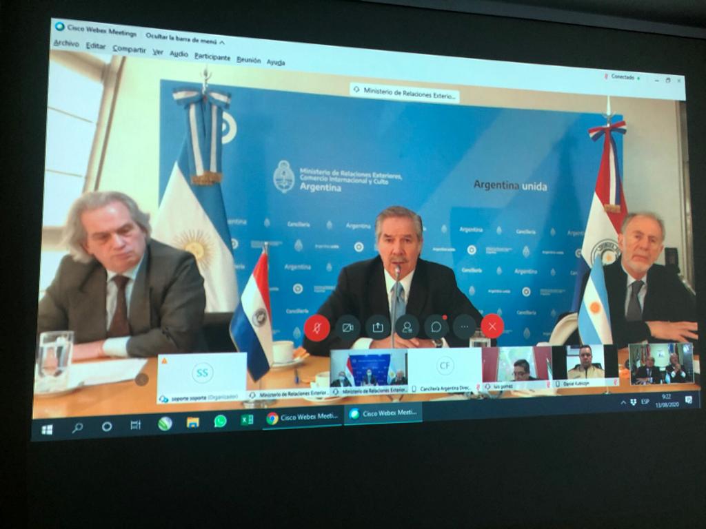 #RelacionesInternacionales | El vicegobernador Antonio Marocco participó de la apertura de los Comités de Integración Regional con Paraguay, encabezada por el canciller <a href="/felipe_sola/">Felipe Solá</a>.
Lo acompañó el representante de <a href="/rriisalta/">RRII Salta</a>, Julio San Millán.
<a href="/GobiernoSalta/">Gobierno de Salta</a>
@CancilleriaARG
