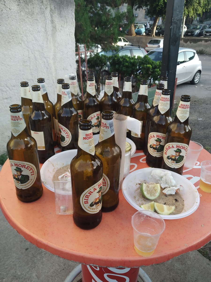 anto_occ's tweet photo. aperitivo cantieristico
buon ferragosto e forza @Inter
#amala #bevila
#stigghiola https://t.co/R8QQ0OnThe