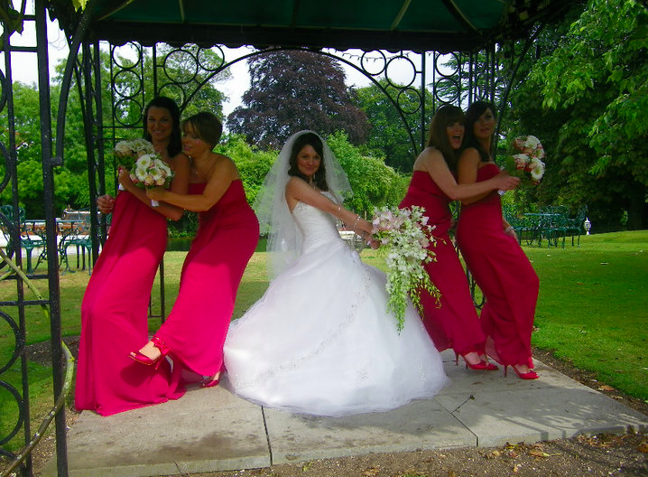 Lauratobin1's tweet photo. 👰Today is my 10th Wedding anniversary-10 years wow, it's flown by
It was friday 13th-unlucky for some but not for me(but it did rain on the day)

I still love my princess dress

A good excuse to post photos from that wonderful day

Love this pic of me and my gorgeous bridesmaids https://t.co/iPpBk0FZYJ