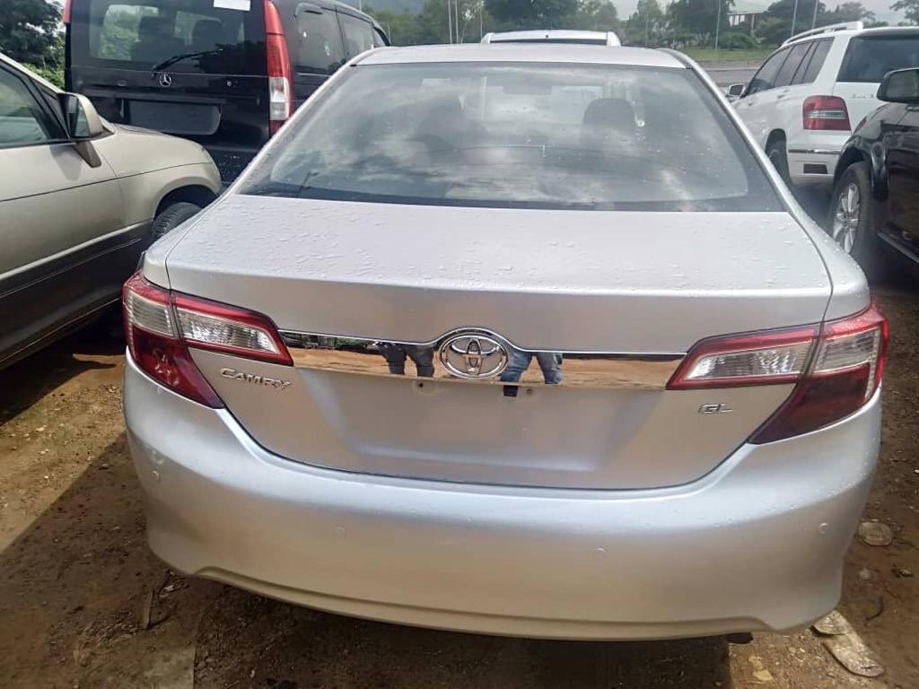 Hitee_'s tweet photo. Direct Toyota Camry 2013 for sale . 

Price : 3.7M 

Just kick and drive away. https://t.co/YbRBIez39N