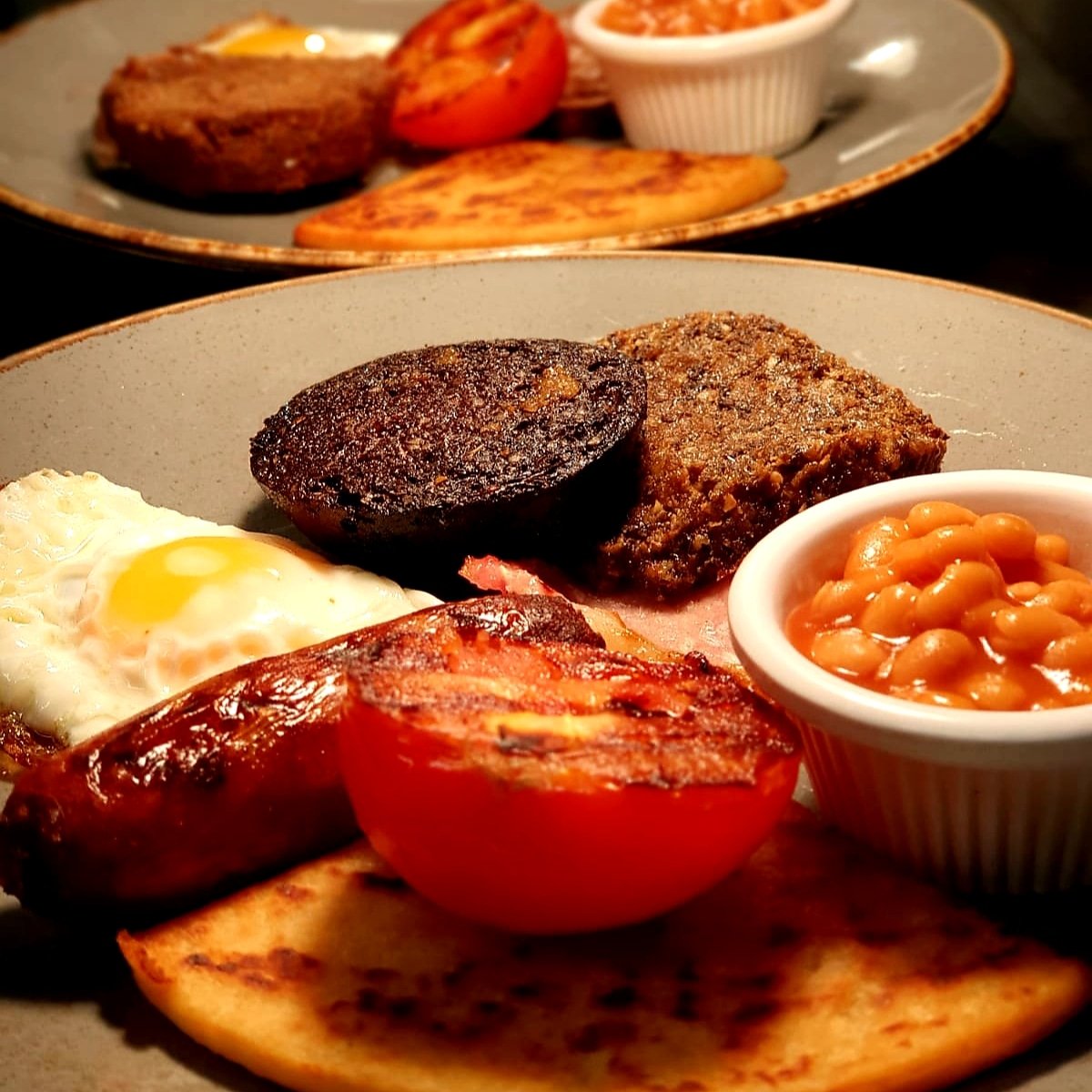 Staying in a hotel, not getting a great scottish cooked breakfast? Then come along to us we are starting to serve breakfast from tomorrow at 10am. #breakfast #royalmileedinburgh #highstreetedinburgh #haggis #familyfriendlypub #bloodymary