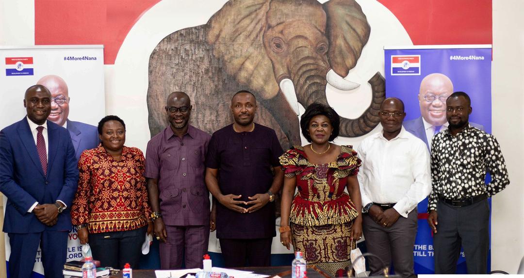 JoyNewsOnTV's tweet photo. The NPP, on Thursday, August 13, 2020, inaugurated a 9-member planning committee for the launch of the party’s 2020 manifesto which will be held in Cape Coast on Saturday, August 22, 2020.  #ElectionHQ #JoyNews https://t.co/B6p1RMeZ4x