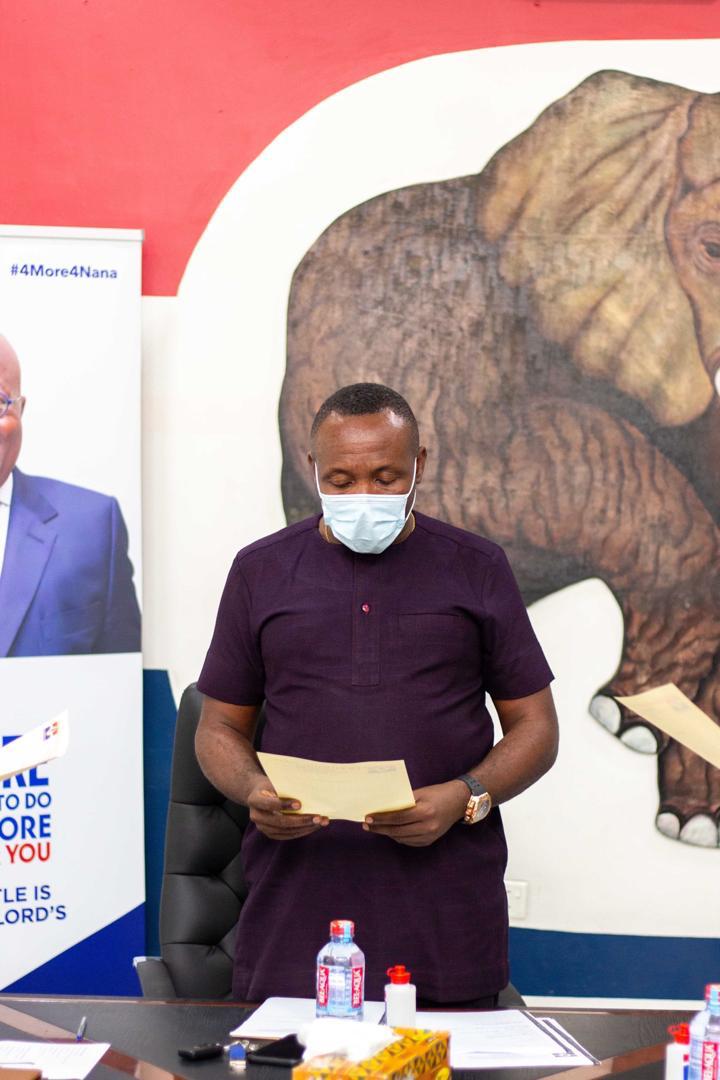 JoyNewsOnTV's tweet photo. The NPP, on Thursday, August 13, 2020, inaugurated a 9-member planning committee for the launch of the party’s 2020 manifesto which will be held in Cape Coast on Saturday, August 22, 2020.  #ElectionHQ #JoyNews https://t.co/B6p1RMeZ4x