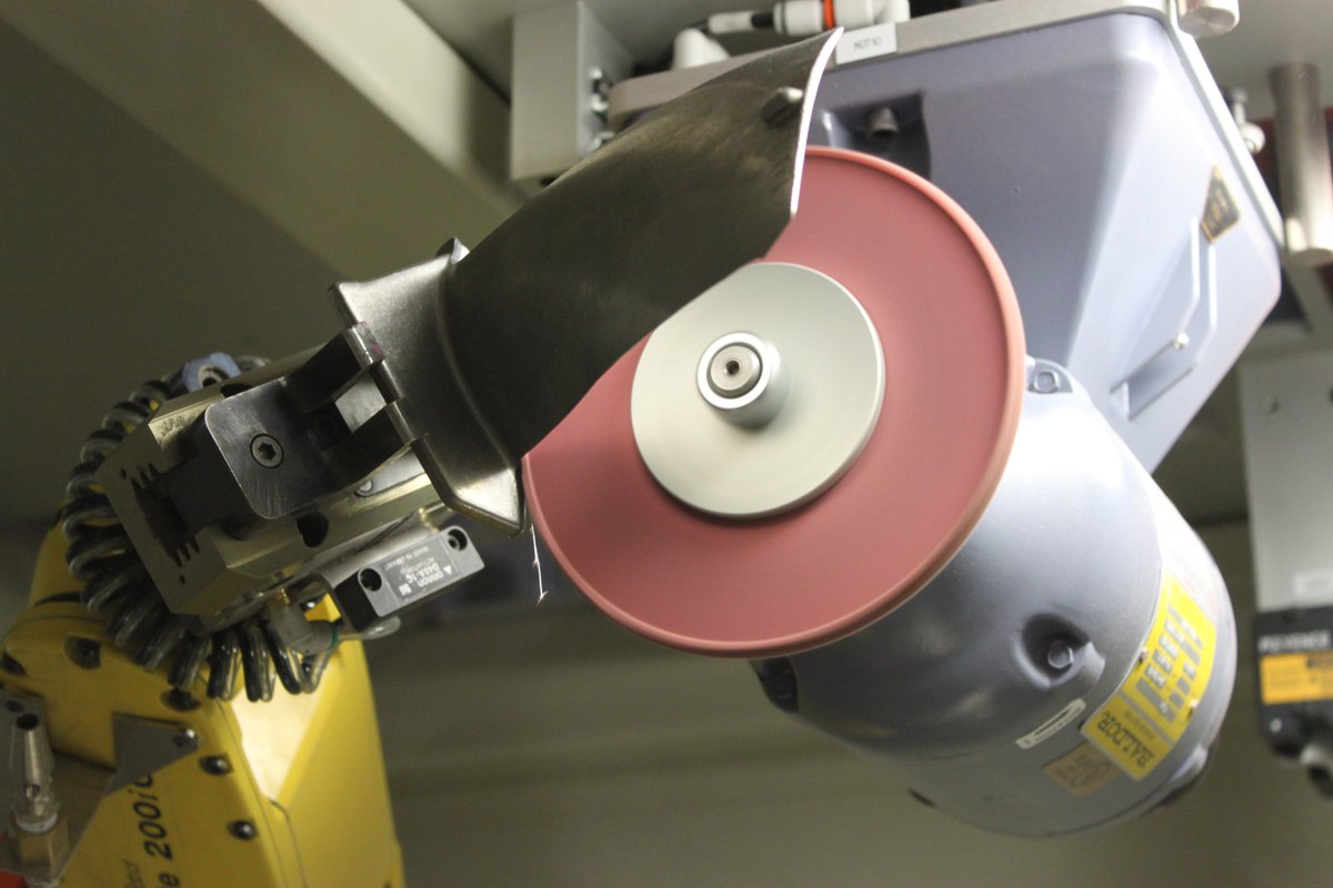 avrvisionrobot's tweet photo. Great memory of 2011, one of our tri-blend projects! 📸
#throwbackthursday #TBT #blending #aerospace #aircraftengine #robotics #roboticsystems #surfacefinish #compressorblades #automation #fanucrobotics
https://t.co/aCmwlxz7gz https://t.co/4oNexc2JyP