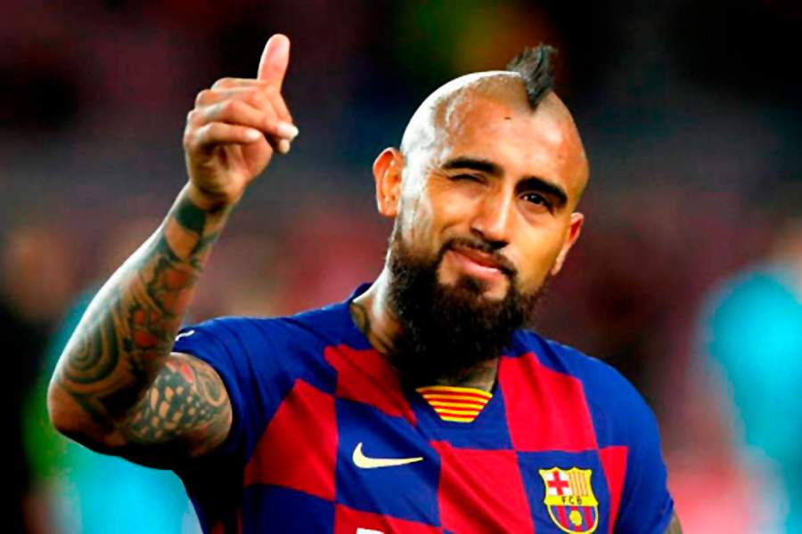 Gol's tweet photo. 📺 #DirectoGolChampions 

🗣️ Arturo Vidal avisa al Bayern: 

➡️ "Mañana no juegan contra un equipo de la Bundesliga, lo hacen contra el Barça, el mejor equipo del mundo" https://t.co/OKOSuPj6nr