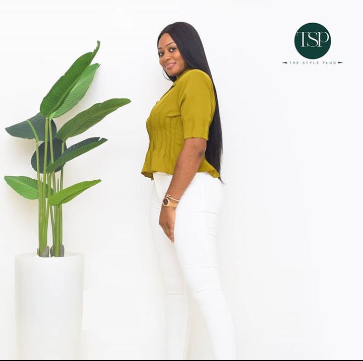 THESTYLEPLUG1's tweet photo. Green + White = fool proof chic 
Any day,  Anytime,  Any where 
Sleek is the new chic

TOP
PRICE:  12k
SIZE: Uk 8 - 14

TROUSER
PRICE: 9,500
SIZE: Uk 6 -12

SEND A DM TO ORDER 
NATIONWIDE DELIVERY AND WORLDWIDE SHIPPING AVAILABLE
DELIVERY IS NOT FREE
HAPPY SHOPPING https://t.co/MVbF5PGd28