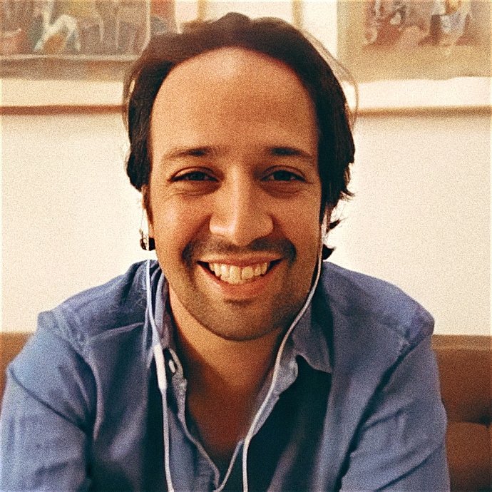  @Lin_Manuel hair but as you scroll down it gets longer and longer - a thread @VAMNit
