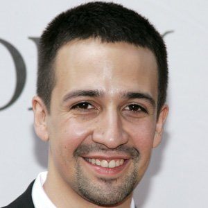  @Lin_Manuel hair but as you scroll down it gets longer and longer - a thread @VAMNit