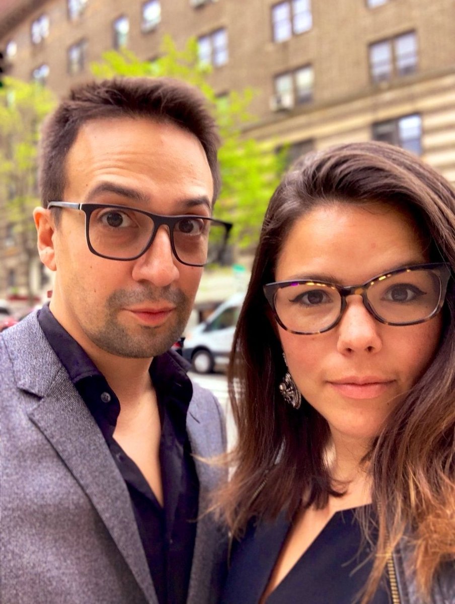  @Lin_Manuel hair but as you scroll down it gets longer and longer - a thread @VAMNit