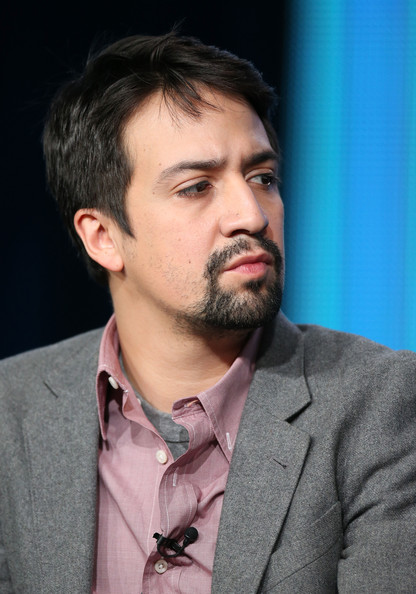  @Lin_Manuel hair but as you scroll down it gets longer and longer - a thread @VAMNit