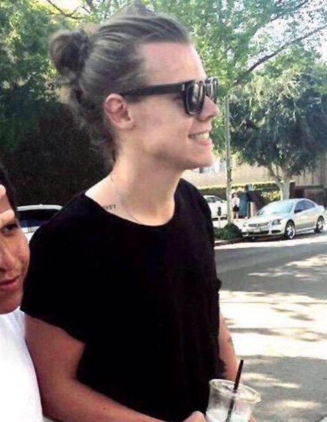 harry styles with a man bun–a short thread