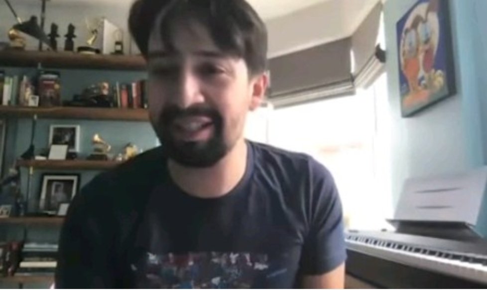  @Lin_Manuel hair but as you scroll down it gets longer and longer - a thread @VAMNit