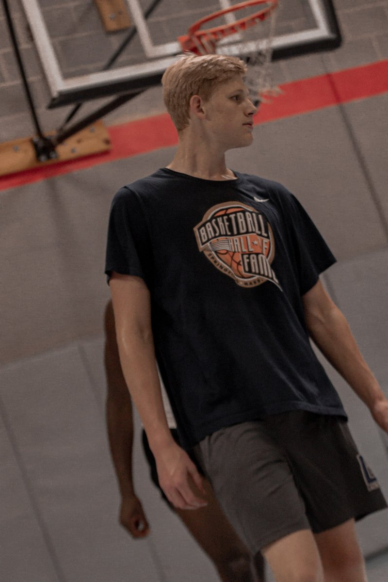Will Scherer
Position: 5
GPA: 3.78
Height: 6’9”
Weight: 190
High School: Gonzaga (DC)
 
Big bodied low post presence that is still improving.  Gets his hands on most rebounds, natural instincts on the glass. Developing post moves.  Runs the floor the with purpose.  ⬆️ Ceiling!