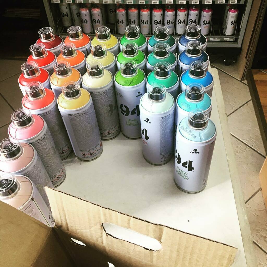 Artissin's tweet photo. That Color Palette though 🎨 #mtn94 #mtncolors #fatcaps #colors #paint #art #graffitishop #graffshop #dtsp #artissin #shoplocal #smallbusiness #viruslife #murals #streetart #live #love #strive #life #adventure #dtsp #saintpetersburg #nyc #graffiti #gr… https://t.co/WRZUIvaVa9 https://t.co/pHcmv1kPQ6