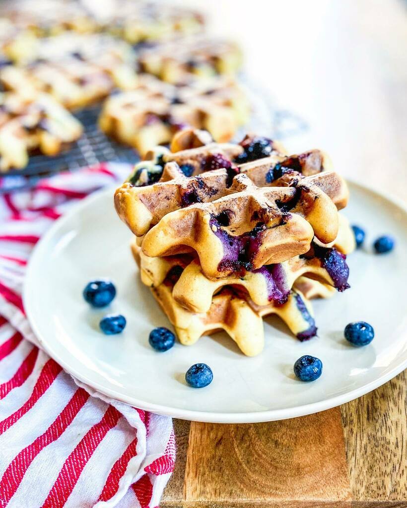 litosupplyco's tweet photo. Birthday lemon blueberry mochi waffles for the guy who’s not really big on dessert. HBD @petrrr—I’m glad you were born. 🖤 🧇 
.
.
.
.
.
#birthdaywaffles #hbd #mochi #blueberry #lemon #leo #leoseason #waffles #birthday #breakfast #thefeedfeed #foodfluffer #igfood #recipeofthed… https://t.co/BTG1NfFnGA