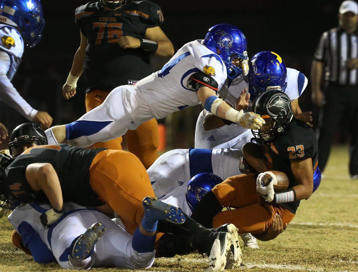 BrianWright05's tweet photo. Part 2 of the @PinalCentral 5 Pinal football players to watch. Today we look at the linebackers: https://t.co/VM0z8wwF79 @BearsCoolidge @CoachBarro @ProspectorFB @Fhsgopherfball @davisTHEcoachSC @PinalSports https://t.co/ucRxyg7oJR