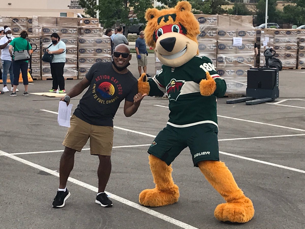 NordyWild's tweet photo. We did it again @UnitedWayTC! 40,000 backpacks filled with school supplies to make sure kids have what they need to succeed.
Awesome job, everyone!
ππ #UniteToFuelChange ππ https://t.co/8rE9VCW8AF