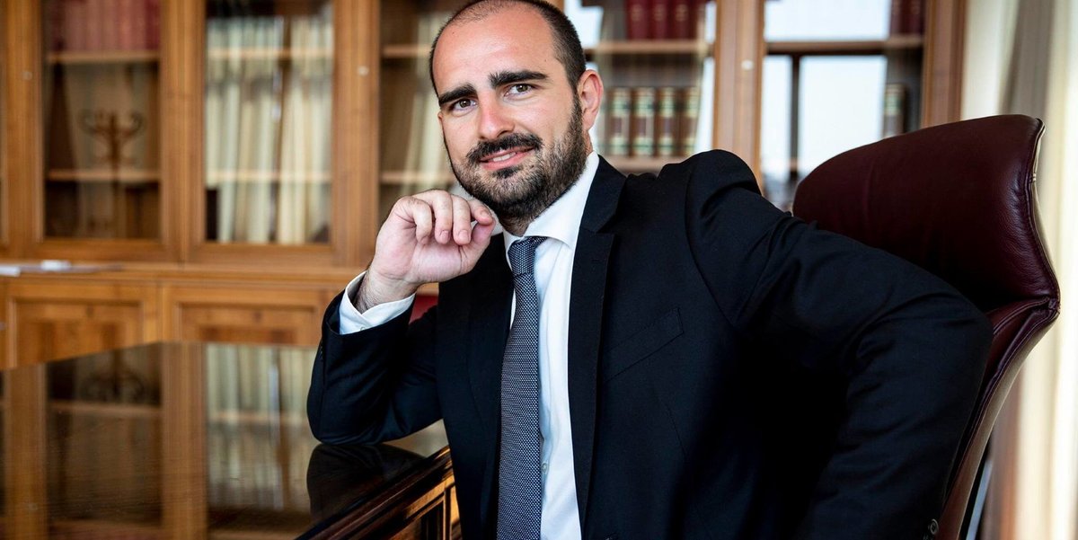 MediasetTgcom24's tweet photo. Marco Rizzone (M5s) terzo deputato ad aver percepito il bonus Inps: deferito ai probiviri #BonusInps https://t.co/dMT3aZc79J https://t.co/0Webs5z7G6