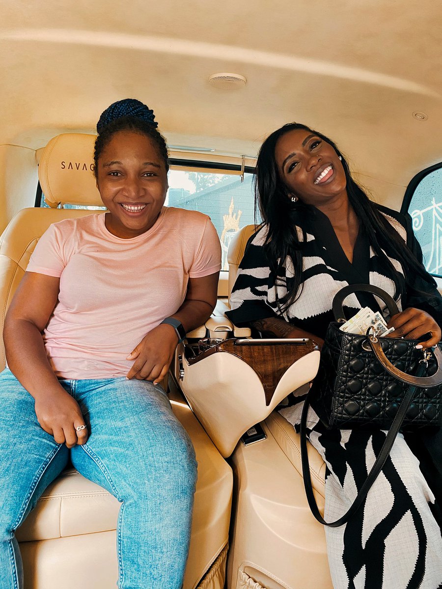 juhmiecake's tweet photo. #Celia is cominggggggg!!!
⚔️⚔️⚔️⚔️⚔️⚔️⚔️⚔️
@TiwaSavage https://t.co/dK1D0jUttG