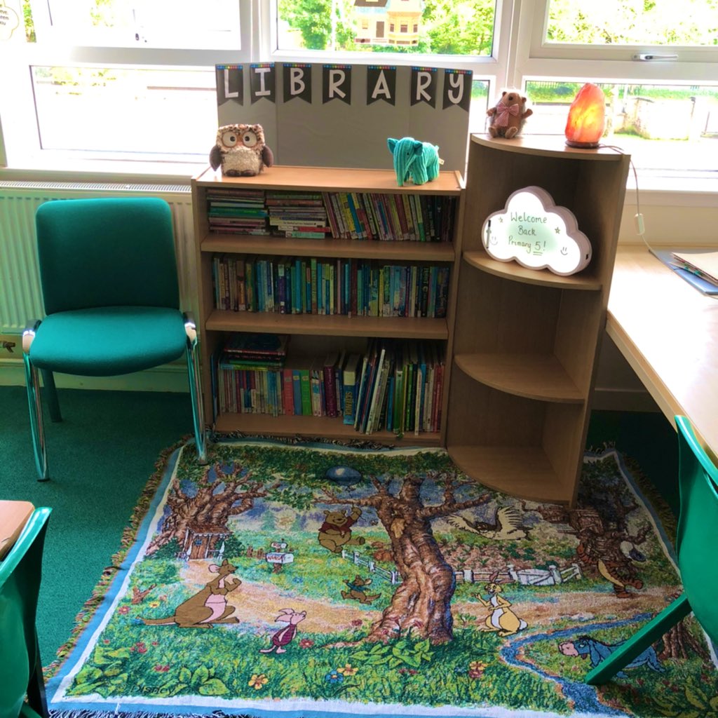 MissFStrath's tweet photo. Absolutely adore my little classroom so far. Can’t wait to get my lovely classes work on display over the year and make it ours ❤️❤️👩‍🏫👩‍🏫🍎🍎🌈🌈 https://t.co/kAvOCc6OxY