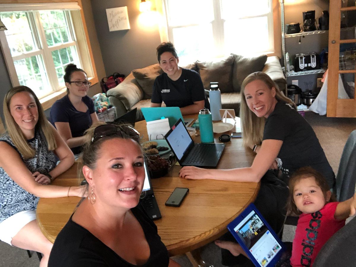 Just a bunch of teachers working on their #BitmojiClassroom on a summer Thursday!