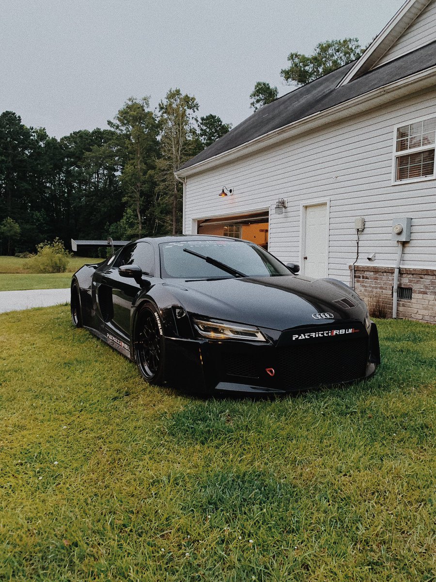 abbynicoletroy's tweet photo. @zlowboi my dads car ain’t too shabby https://t.co/iV6Po0gOKv