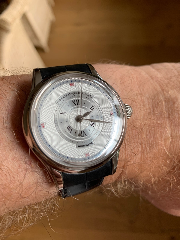 PuristSPro's tweet photo. NWA - Seconde au Centre Retour Γ ZΓ©ro from Villeret
https://t.co/nh89p7kr3n
#Montblanc
#CollectionVilleret https://t.co/OtVHndDsnF