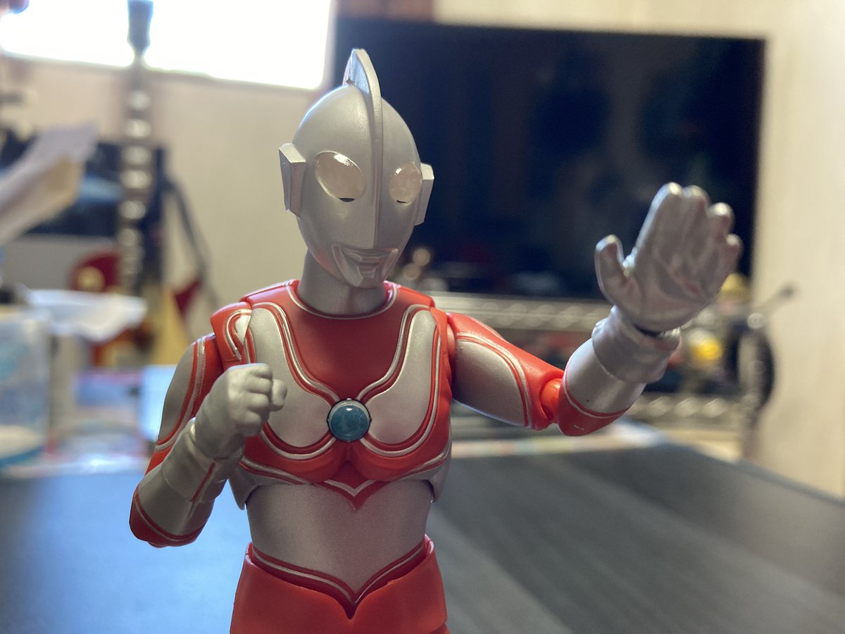 夕陽に立つウルトラマン Twitter Search Twitter