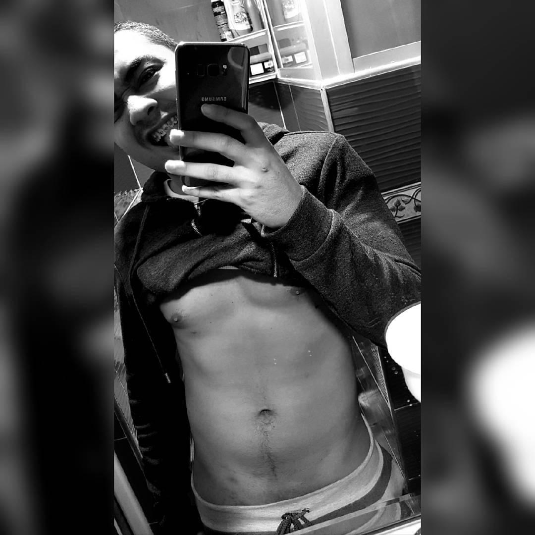 daniel091784787's tweet photo. Algo de Kevin bayona ? 
Esta muy bueno https://t.co/9VXUUt1o3h