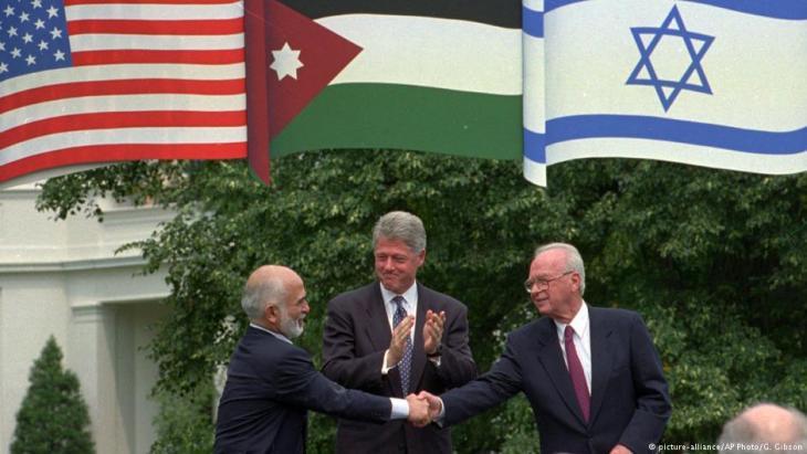 Kemudian Jordan pun buat yang sama pada tahun 1994 susulan Perjanjian Oslo antara Israel dan Palestin. Jordan pada tahun 1988 pun agreed melepaskan kedaulatannya ke atas Tebing Barat yang ditawan Israel dlm Perang Enam Hari supaya orang Palestin boleh mendirikan semula negara.
