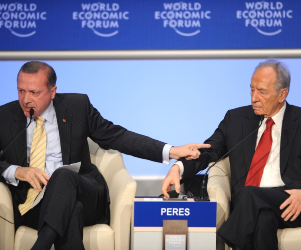 Selepas Erdogan dan AKP take charge, baru diorang jadikan pembelaan umat Islam serantau agenda Turki, baru hubungan baru start tak ngam dengan Israel. Pernah putus hubungan kejap pastu sambung balik sampai sekarang.