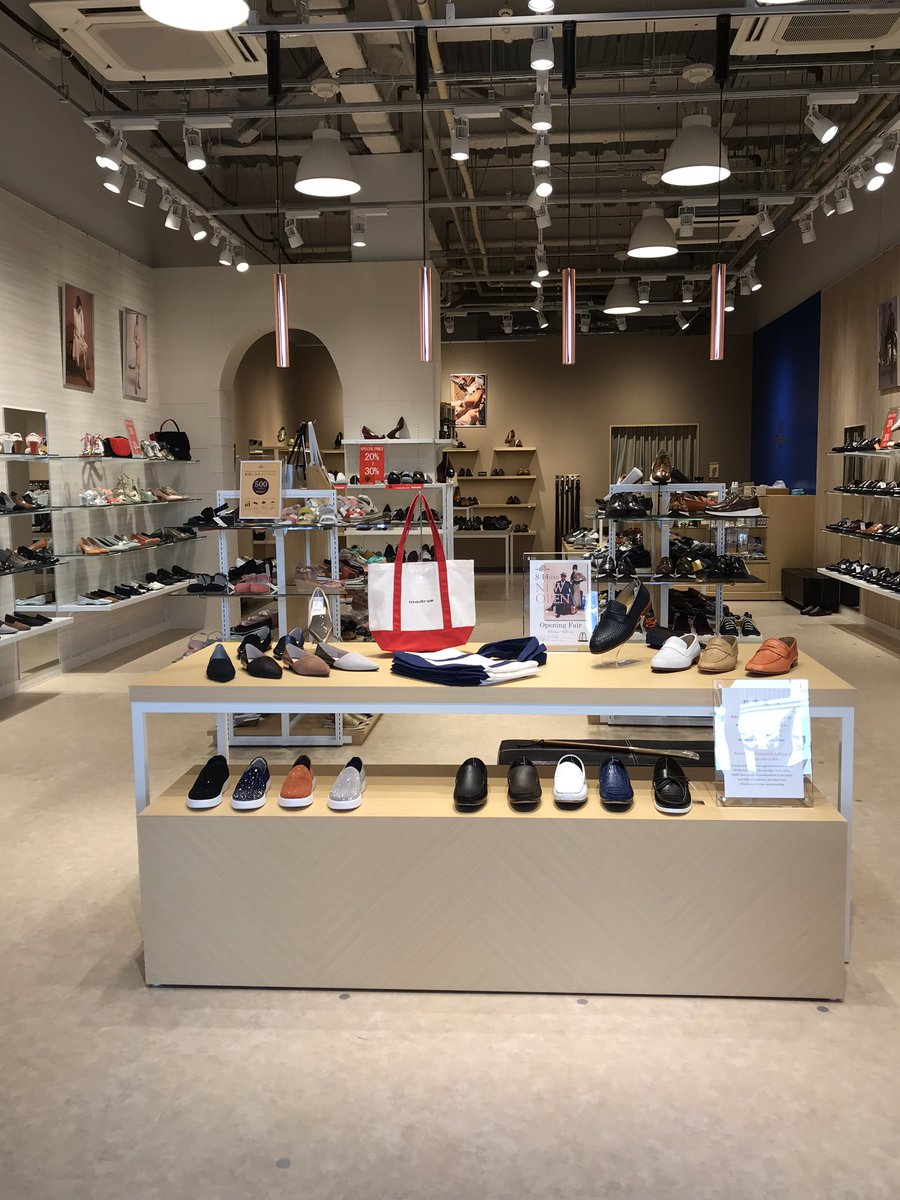 Madras New Open Madrasりんくうアウトレット店 598 8509大阪府泉佐野市りんくう往来南4 17 りんくうプレミアムアウトレットシーサイド6325区 営業時間 10時 時 年中無休 8 14 23 期間 15 000円以上のお買上の方にノベルティをプレゼント